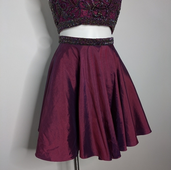 Sherri Hill bright plum purple beaded two piece prom set 2 - Picture 5 of 12